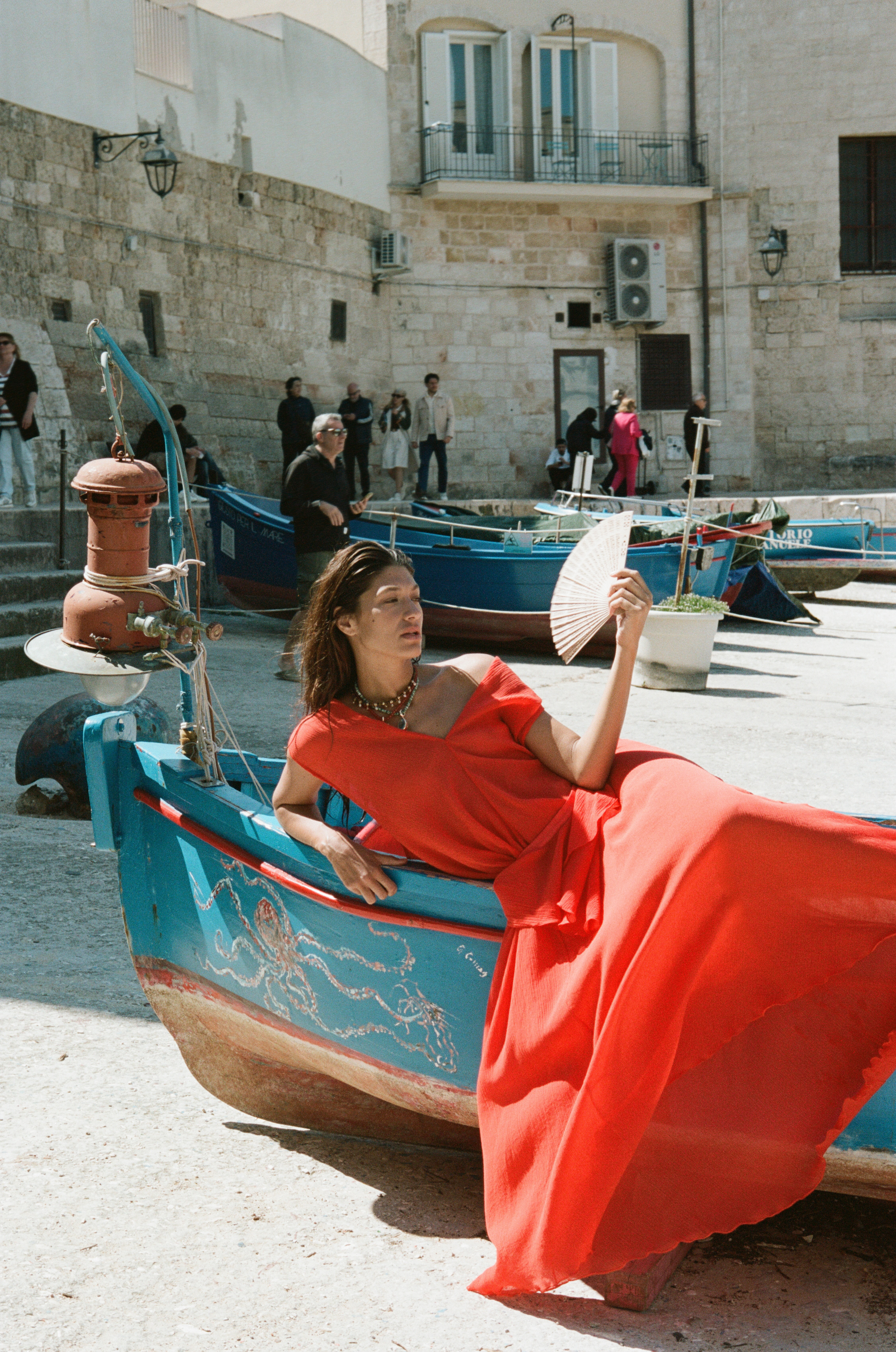 Cris Barros apresenta “Verano, Dopo il Mare”